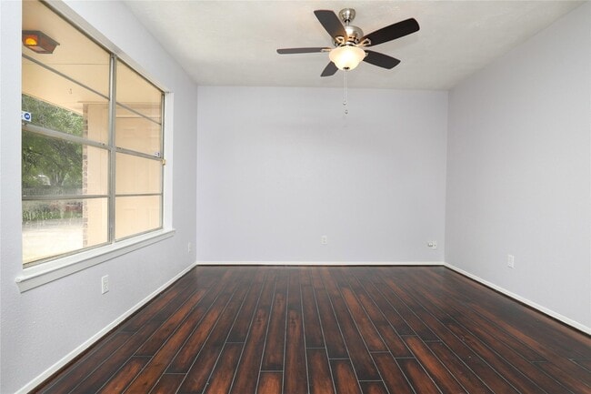 Building Photo - 2703 Heritage Colony Dr