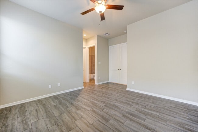 Building Photo - 16811 Ruellia Field Rd