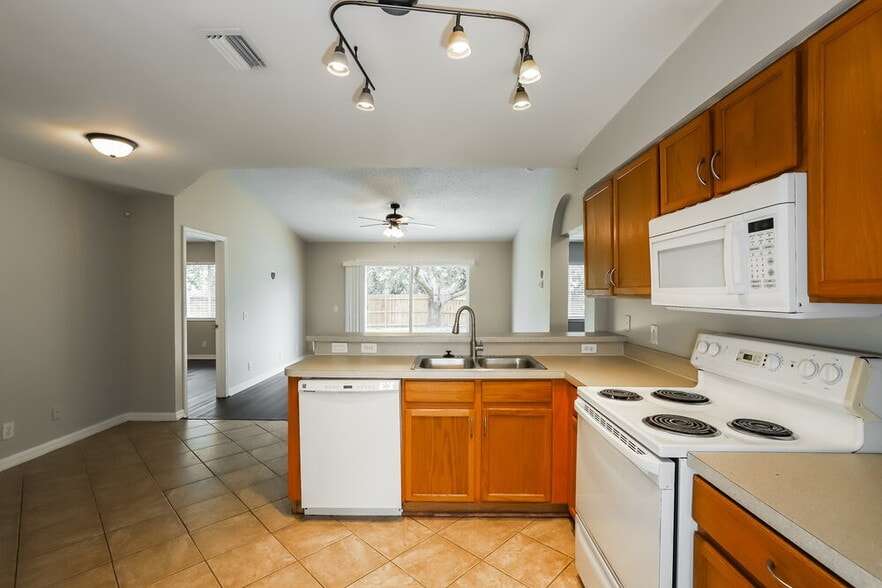 Building Photo - 13330 Prestwick Dr