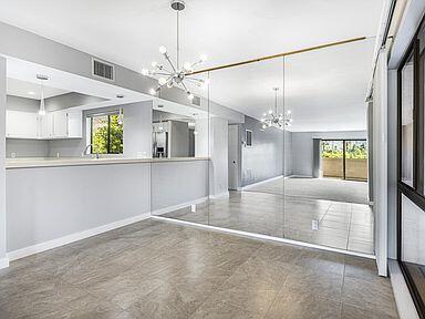 Building Photo - 2696 S Sierra Madre
