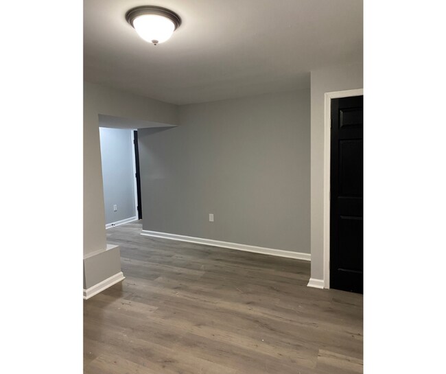 Building Photo - 2800 The Alameda