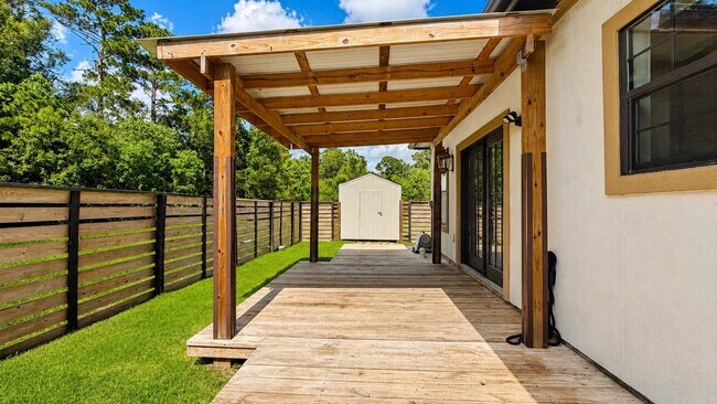 Building Photo - 11611 Walraven Dr