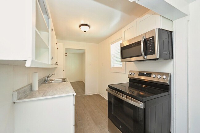 Building Photo - 1406 Jefferson St
