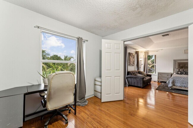 Building Photo - 7349 Oakboro Dr