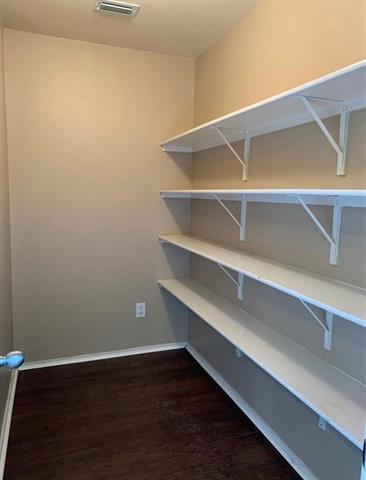 Building Photo - 510 Indian Paintbrush