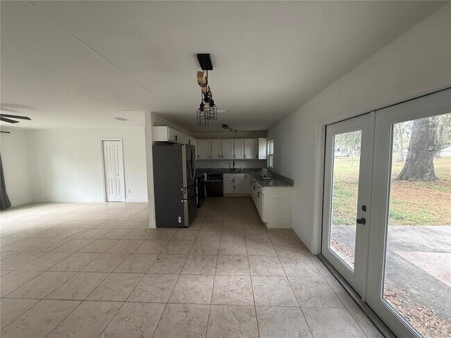 Building Photo - 859 CR 541