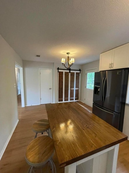 Building Photo - 3849 Ivy Ct