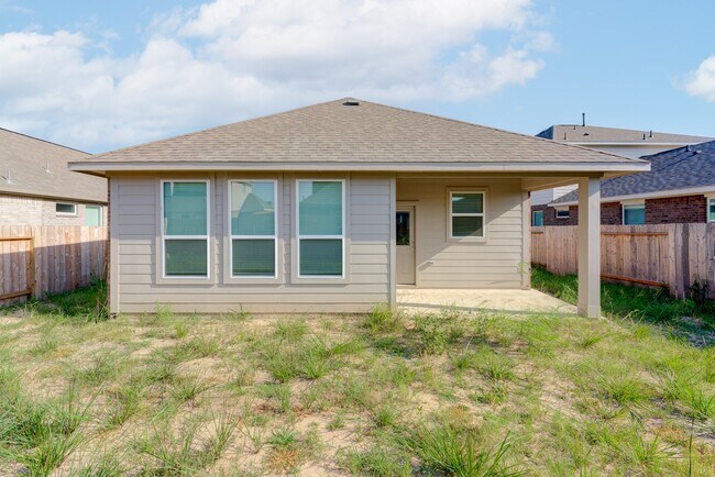 Building Photo - 1225 Red Hills Dr