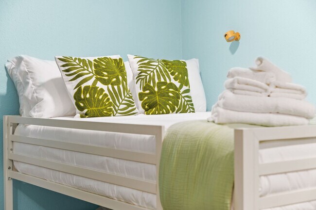 Building Photo - 12263 90th Ave