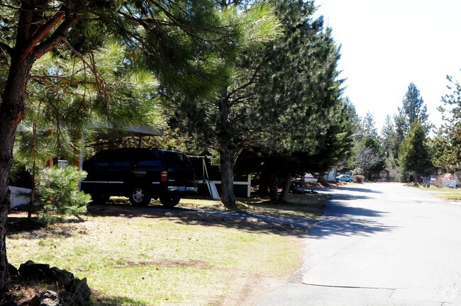 Building Photo - Country Sunset Mobile Home Park