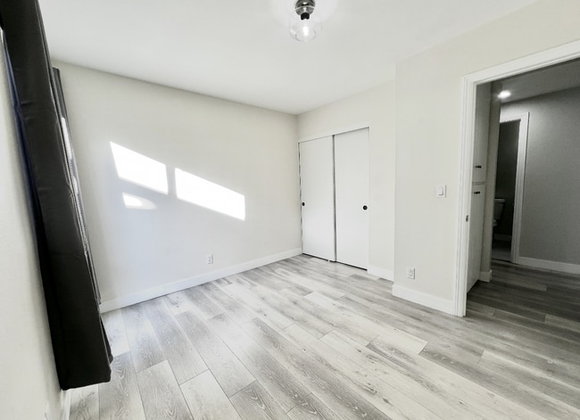 Building Photo - 806 Coriander Dr