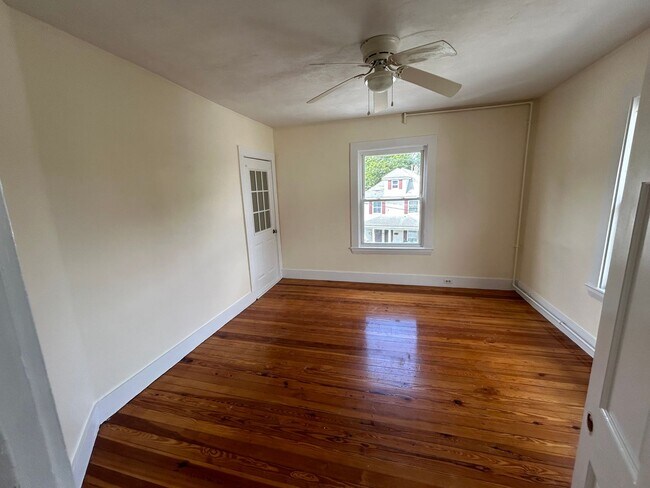 Building Photo - 15-Poplar-St