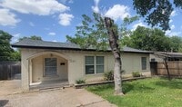 Building Photo - 1225 Blalock Ave