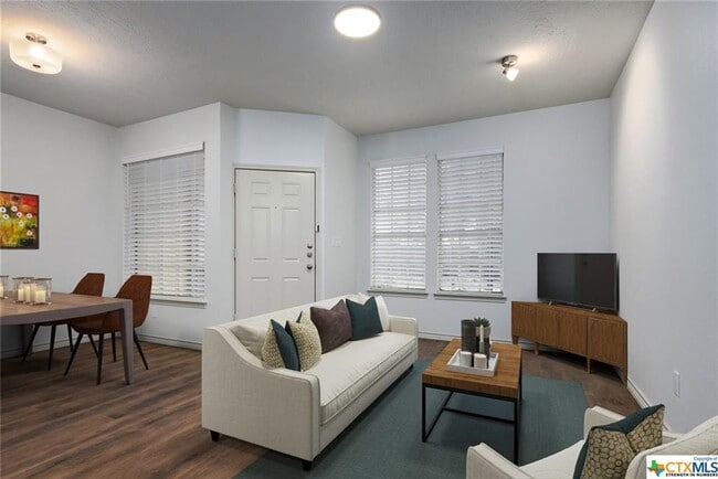 Building Photo - 100 Jackman St