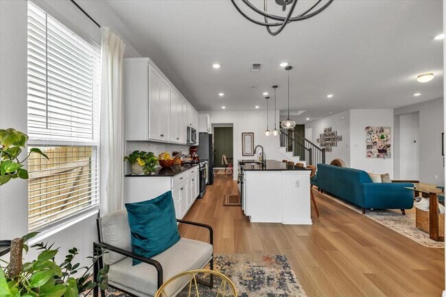 Building Photo - 17608 Penfolds Dr