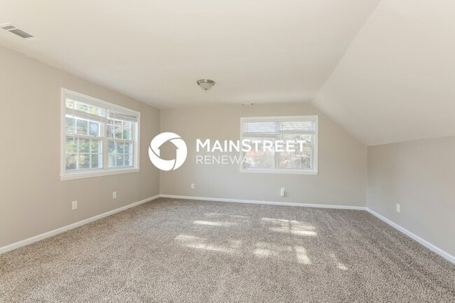 Building Photo - 4 Bedroom Pet-Friendly Home in Matthews, N...