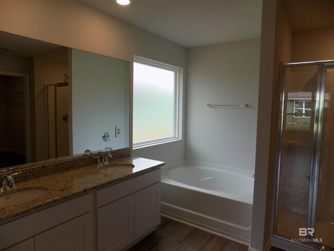 Building Photo - 10402 Ruffian Rte