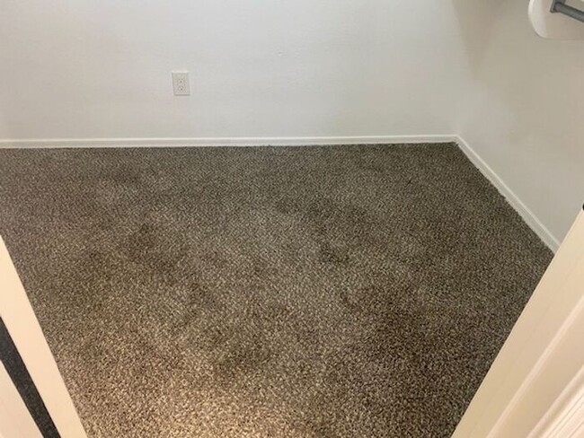 Building Photo - $2,350 3 Bedroom Gilbert 85296 Home For Le...