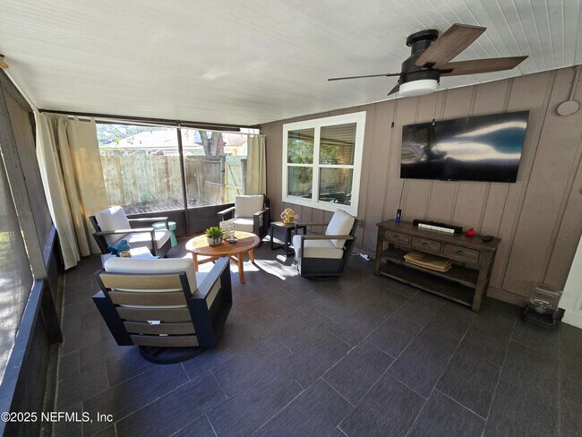 Building Photo - 7769 Andes Dr