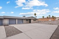 Building Photo - 703 Desert Glen Dr