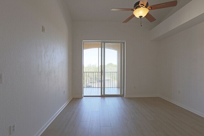 Building Photo - The Enclave 9005-1919