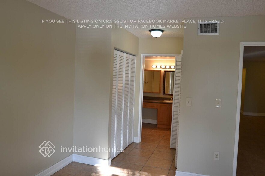 Building Photo - 4978 NW 97th Pl