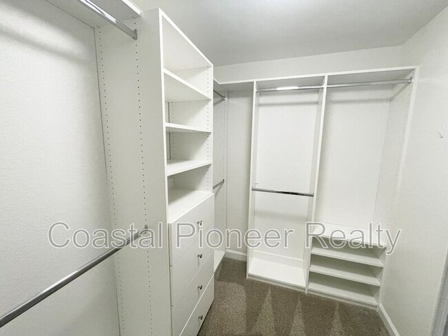Building Photo - 614 Seascape Wy