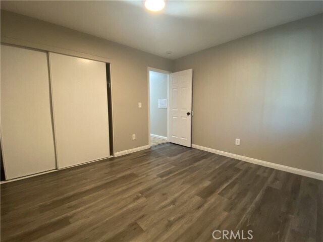 Building Photo - 1023 W 8th St