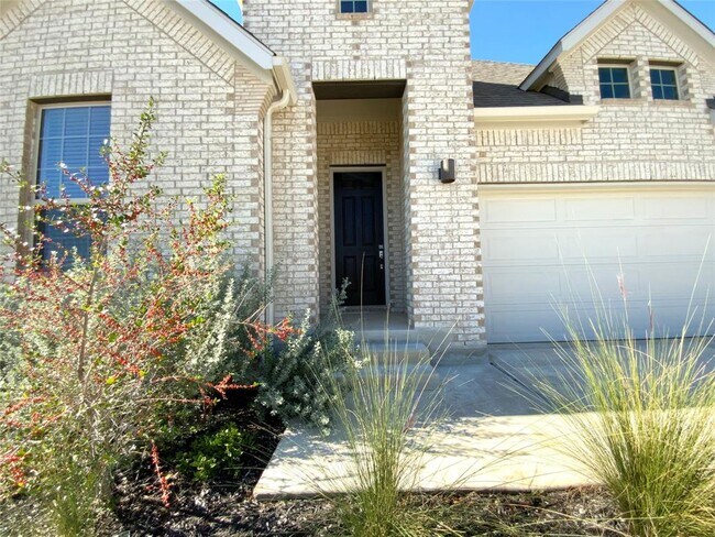 Building Photo - 247 Du Bois Ln