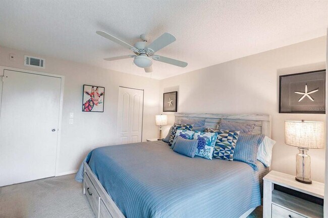 Building Photo - 1200 E Peppertree Ln