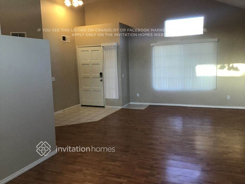 Building Photo - 22579 Naranja St