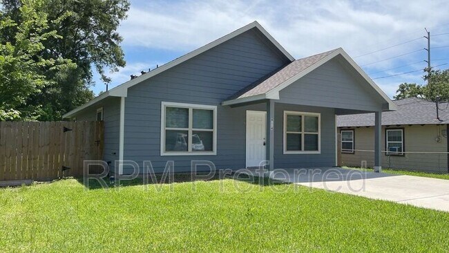 Building Photo - 8114 Record St