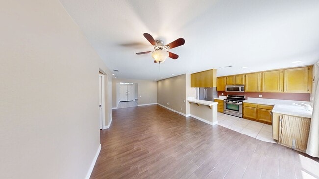 Building Photo - Beautiful 4 Bedroom 2 Bathroom House in Be...