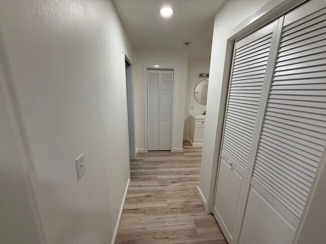 Building Photo - Newly Remodeled | All Utilities Included | AC + Heat | Move-In Ready