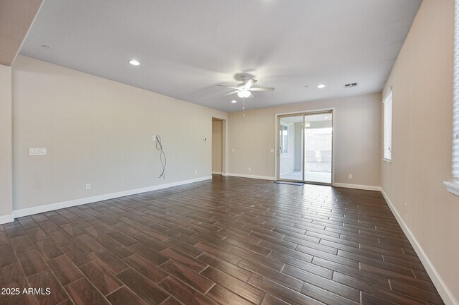 Building Photo - 32156 N 132nd Dr