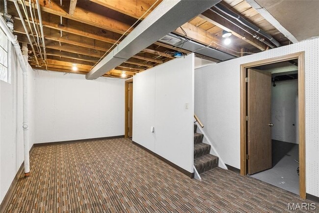 Building Photo - 9427 Atwood Dr