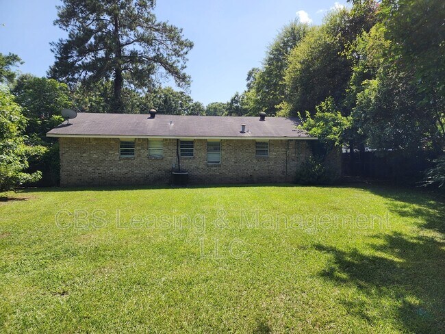 Building Photo - 1406 Jackson Dr