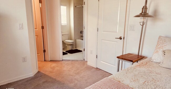 Building Photo - 32085 Powderpuff Mimosa Dr