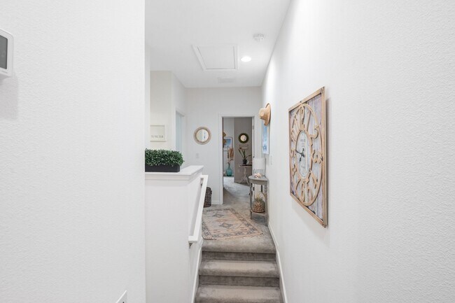 Building Photo - Sanford - 3 Bedroom, 2.5 Bathroom - $2,245.00