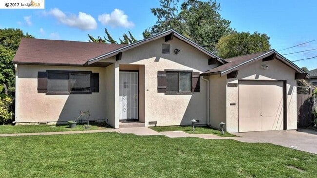 Primary Photo - 19650 San Miguel Ave