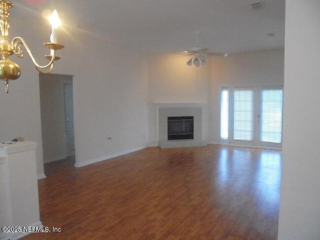 Building Photo - 12162 Millford Ln N