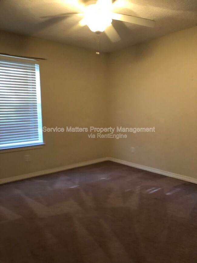 Building Photo - 4421 Amberwood Cir