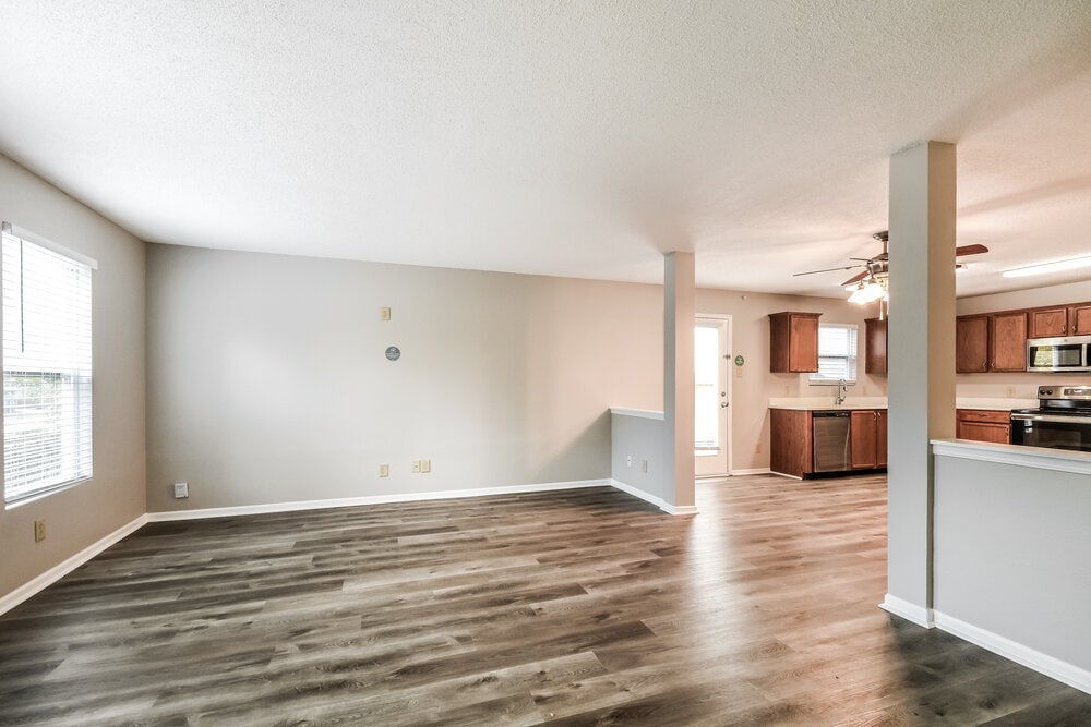 Building Photo - 14390 Black Farm Dr