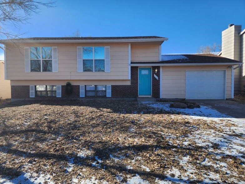 Primary Photo - 2922 Dickens Dr