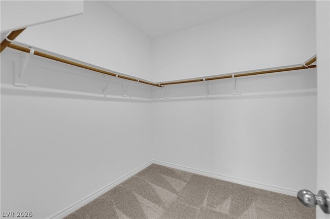 Building Photo - 600 N Carriage Hill Dr