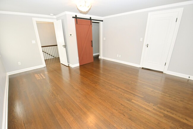 Building Photo - Notre Dame Alumni Owned Home For Lease