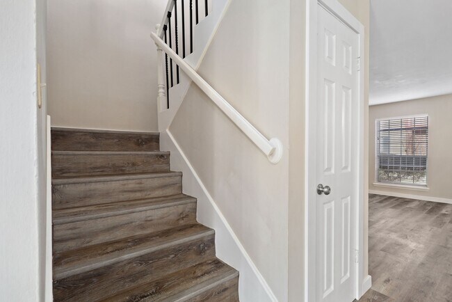 Building Photo - 17114 Beaver Springs Dr