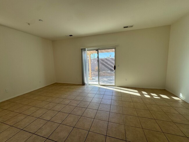 Building Photo - 785 Ventana Ridge
