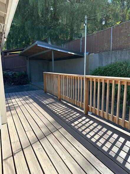 Building Photo - 8617 SW 49th Ave
