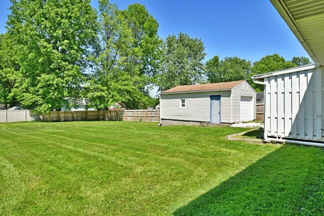 Building Photo - Rental in Champion Twp!